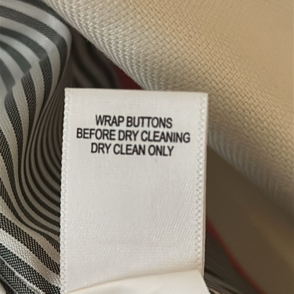 Banana republic white blazer - Picture 10 of 10